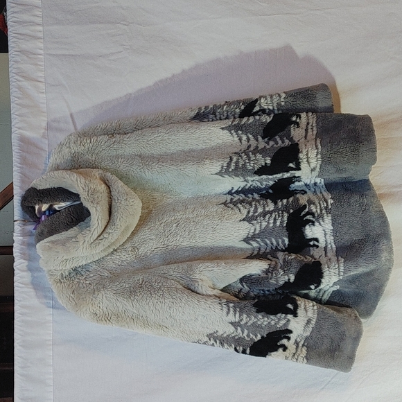 Lake Matley Hooded Coat - Picture 2 of 11